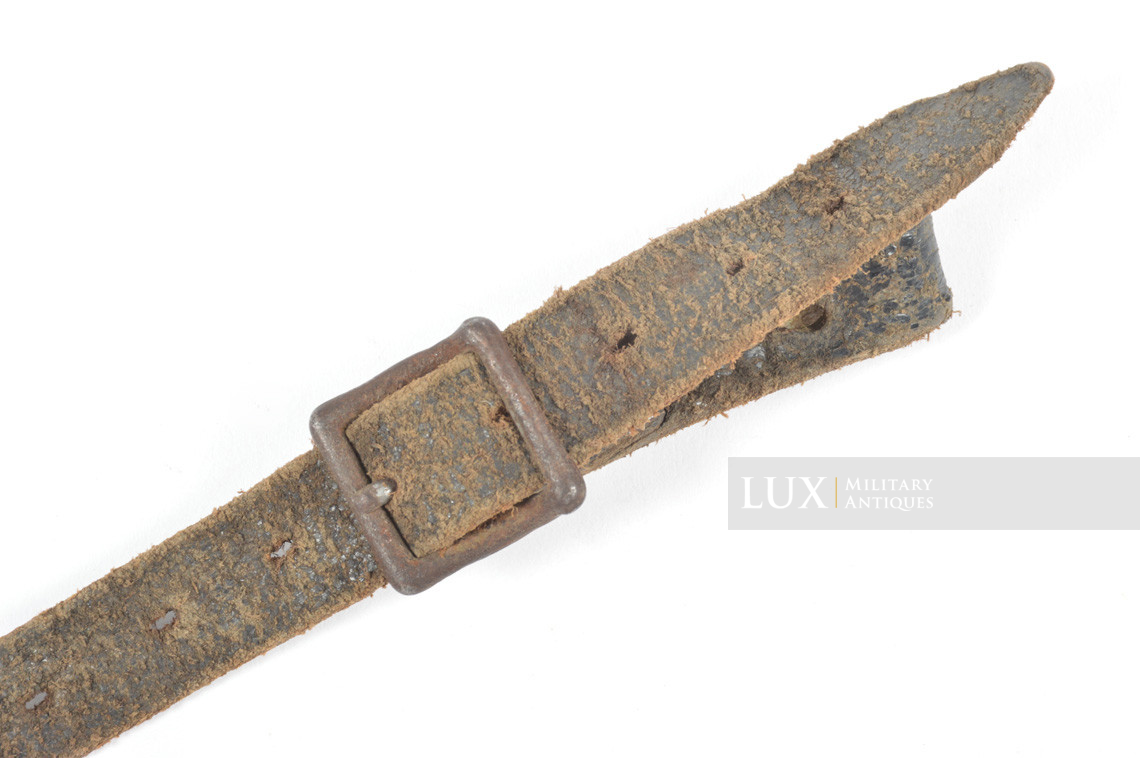 Jugulaire de casque allemand, « G. SCHIELE LOBURG 1940 » - photo 7