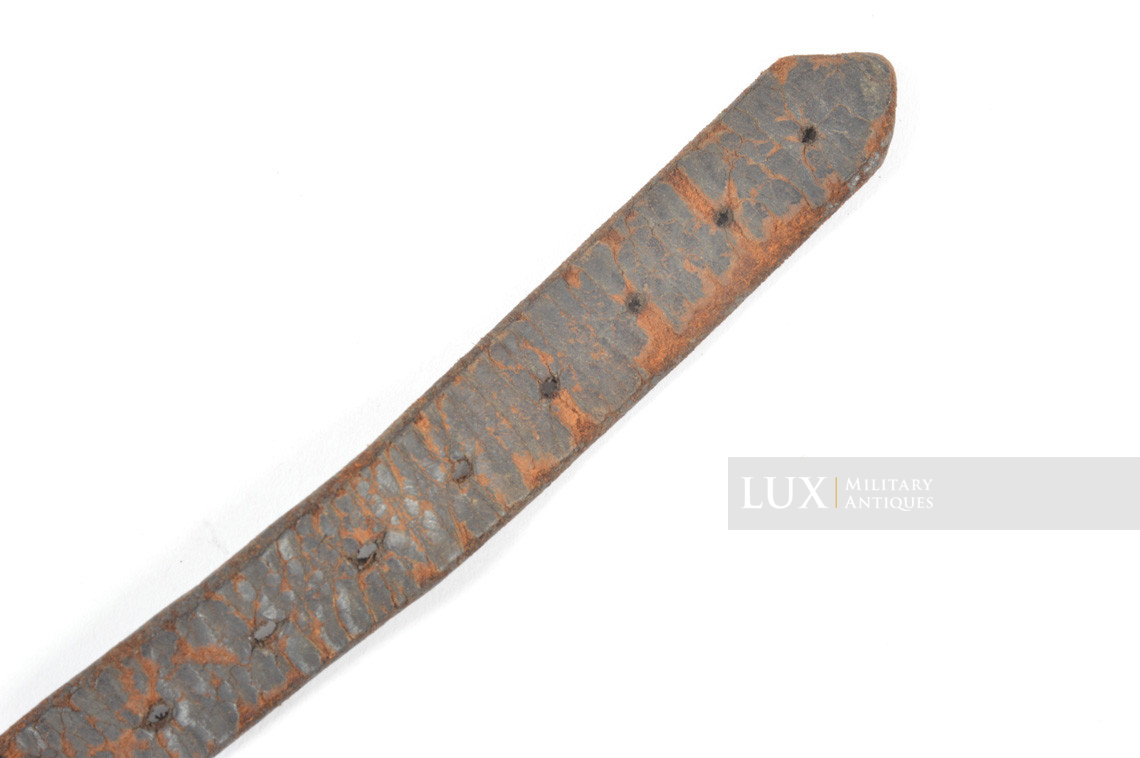 Long part of a German « carbine hook » chinstrap, « 1937 » - photo 9