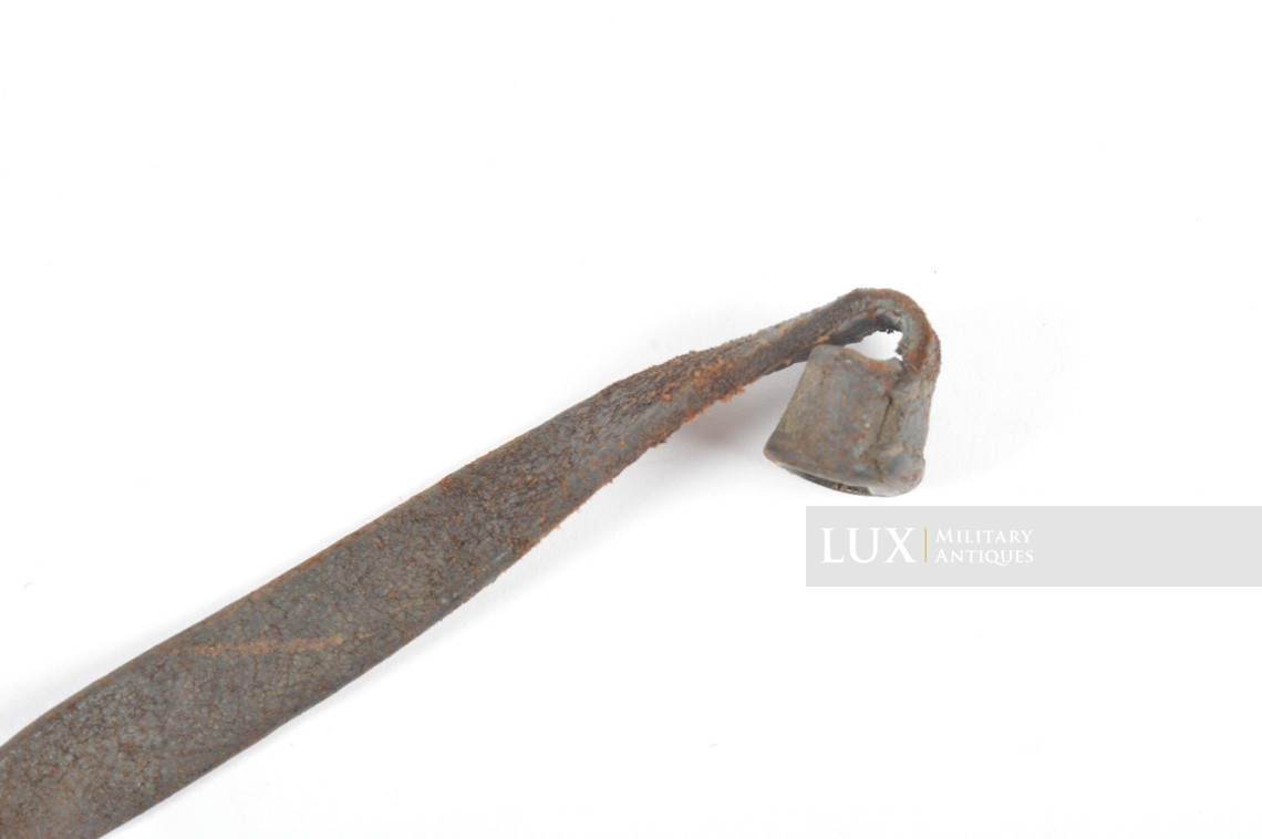 Long part of a German « carbine hook » chinstrap, « 1937 » - photo 10