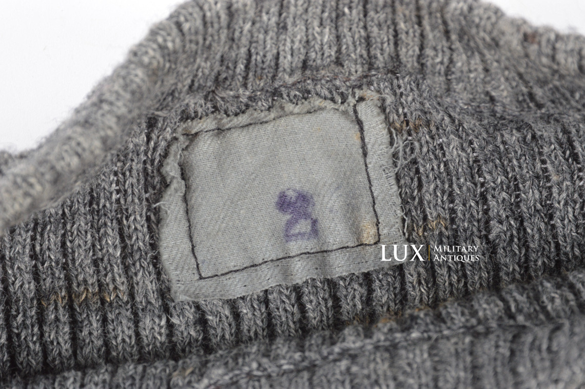 Late-war German standard issue sweater - Lux Military Antiques