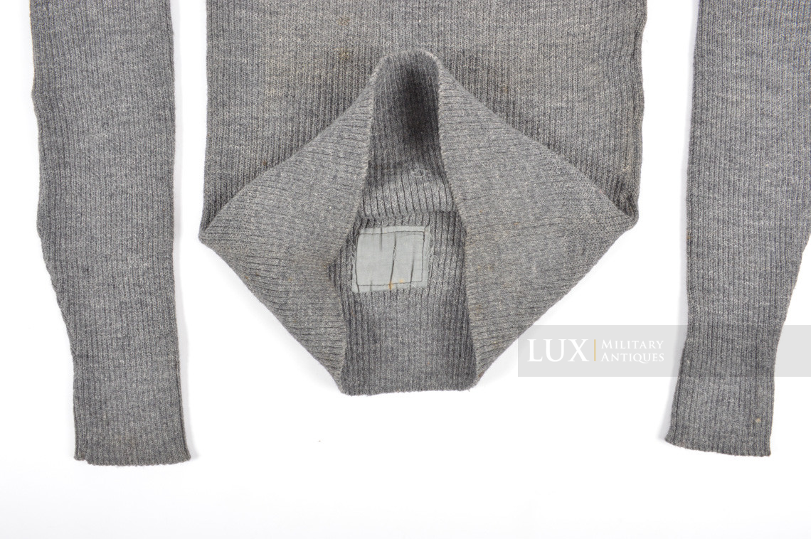 Late-war German standard issue sweater - Lux Military Antiques - photo 11