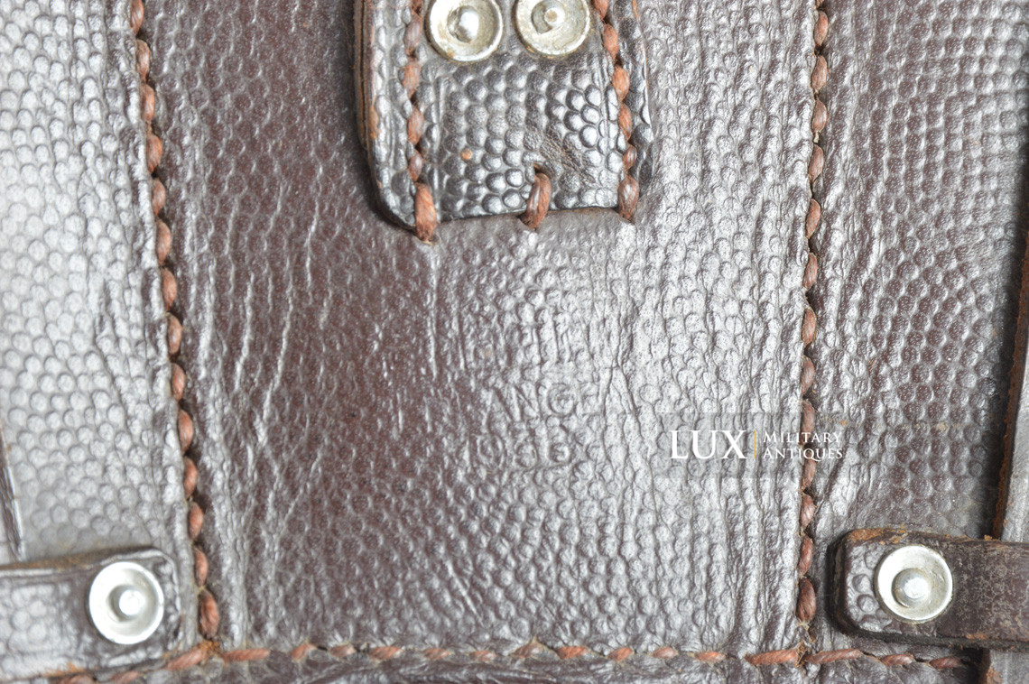 Pair of early war German Luftwaffe K98 ammunition pouches, « L.B.A.(S) 38 » - photo 11