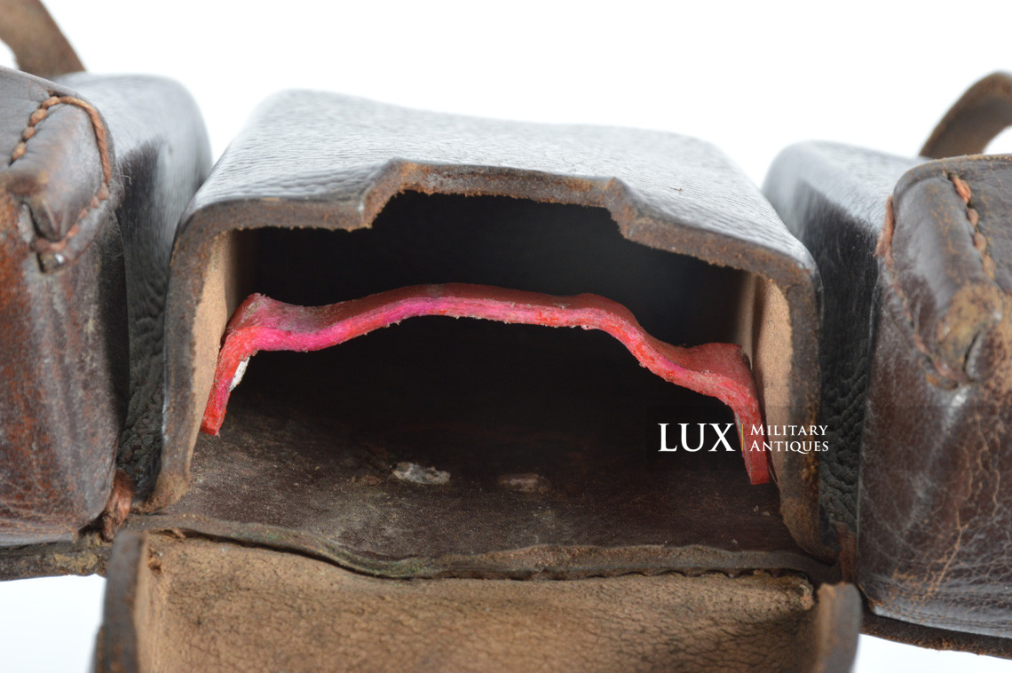 Pair of early war German Luftwaffe K98 ammunition pouches, « L.B.A.(S) 38 » - photo 12