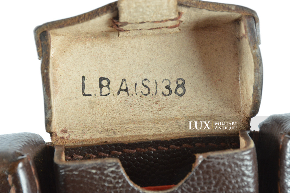 Pair of early war German Luftwaffe K98 ammunition pouches, « L.B.A.(S) 38 » - photo 19