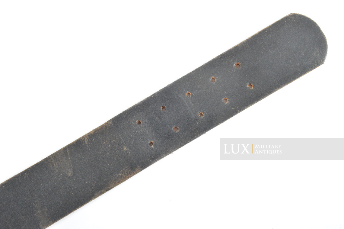 Unissued German late-war leather belt, « RME44 » - photo 10