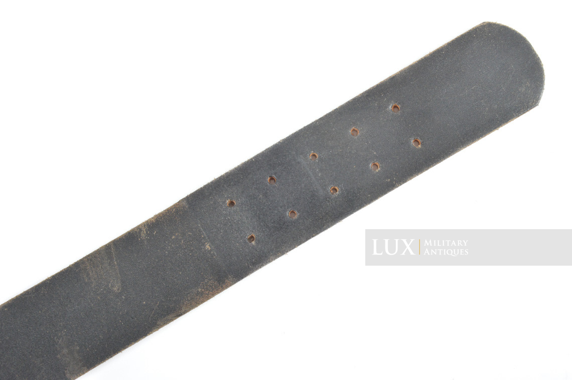 Cuir de ceinturon fin de guerre, état neuf, « RME44 » - photo 10
