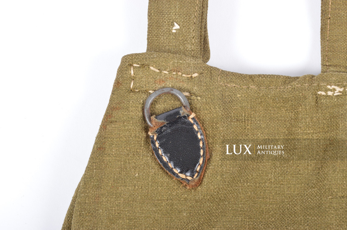 Late-war German Heer / Waffen-SS issued breadbag with some content - photo 15