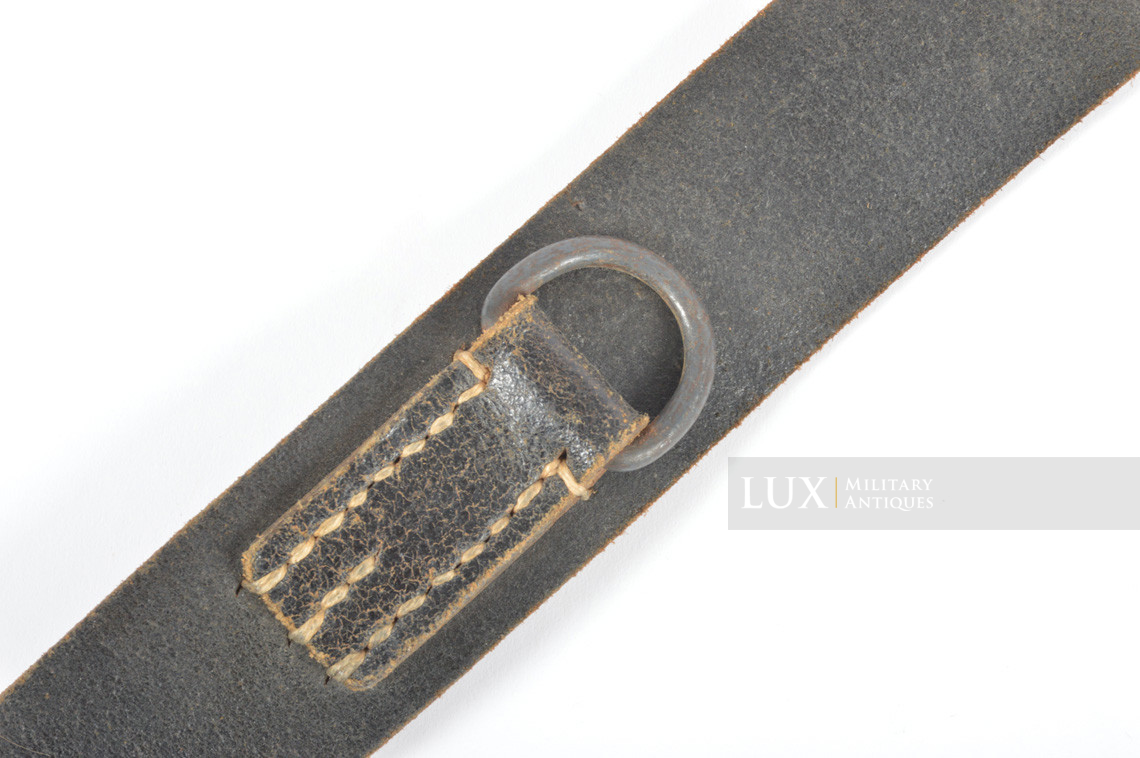 Unissued German late-war leather combat y-straps, RBNr « 0/0560/0055 » - photo 11