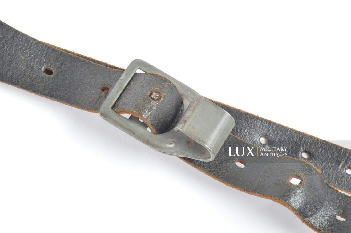 Unissued German late-war leather combat y-straps, RBNr « 0/0560/0055 » - photo 16