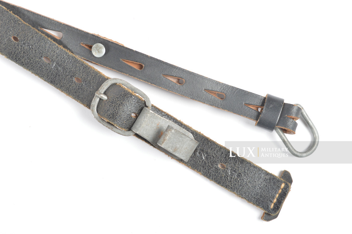 German late-war leather combat y-straps, RBNr « 0/0390/0067 » - photo 16