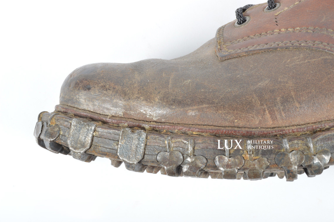 Paire de brodequins allemands des troupes de montagne, « Gebirgsjäger » - photo 13