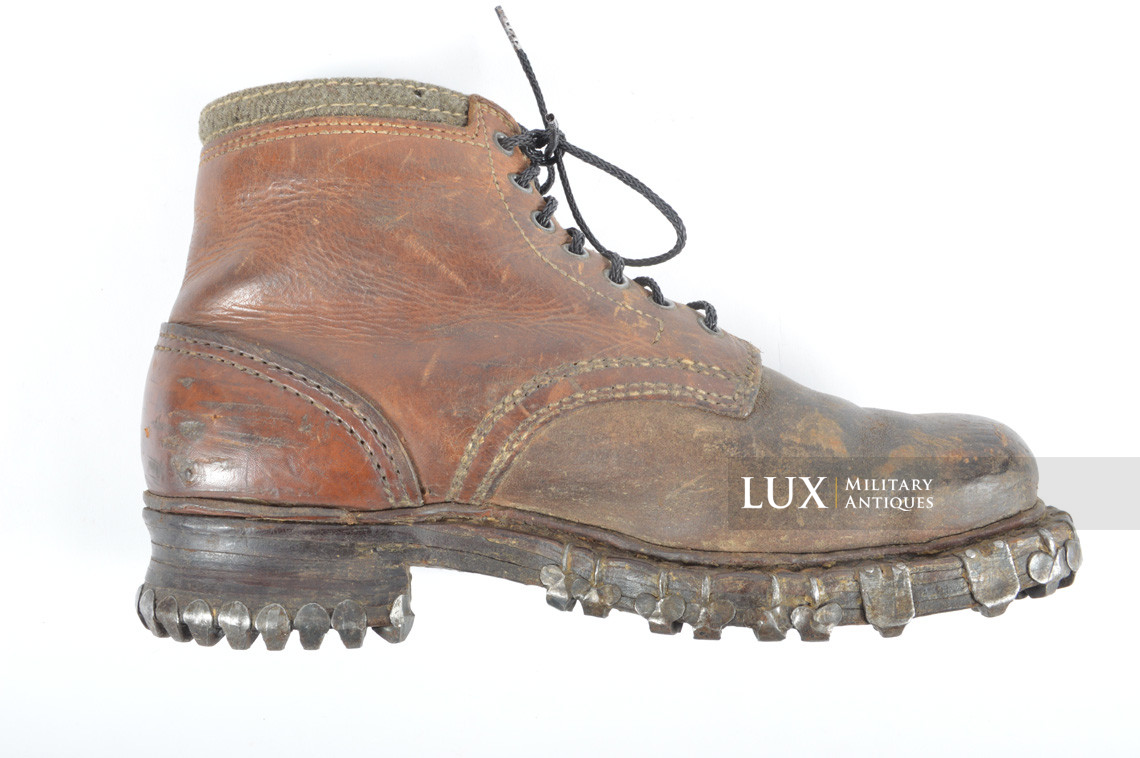 Paire de brodequins allemands des troupes de montagne, « Gebirgsjäger » - photo 14