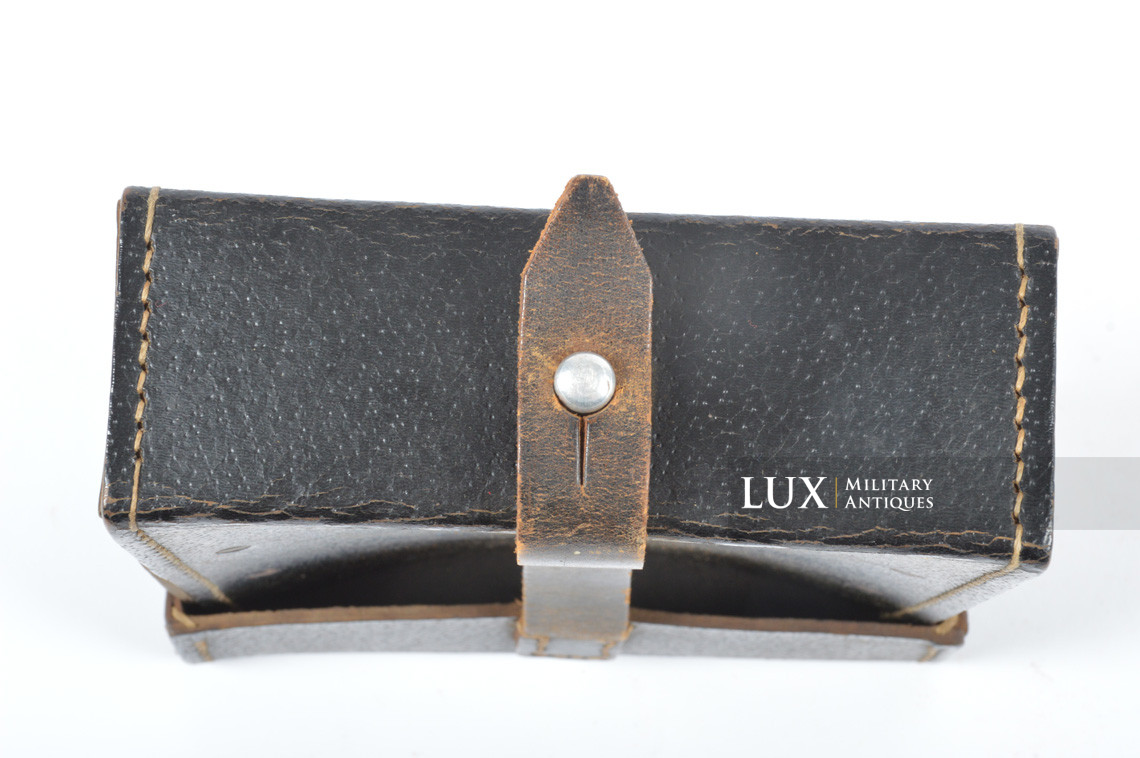 Trousse d'entretien MG34/42 en carton pressé noir - photo 15