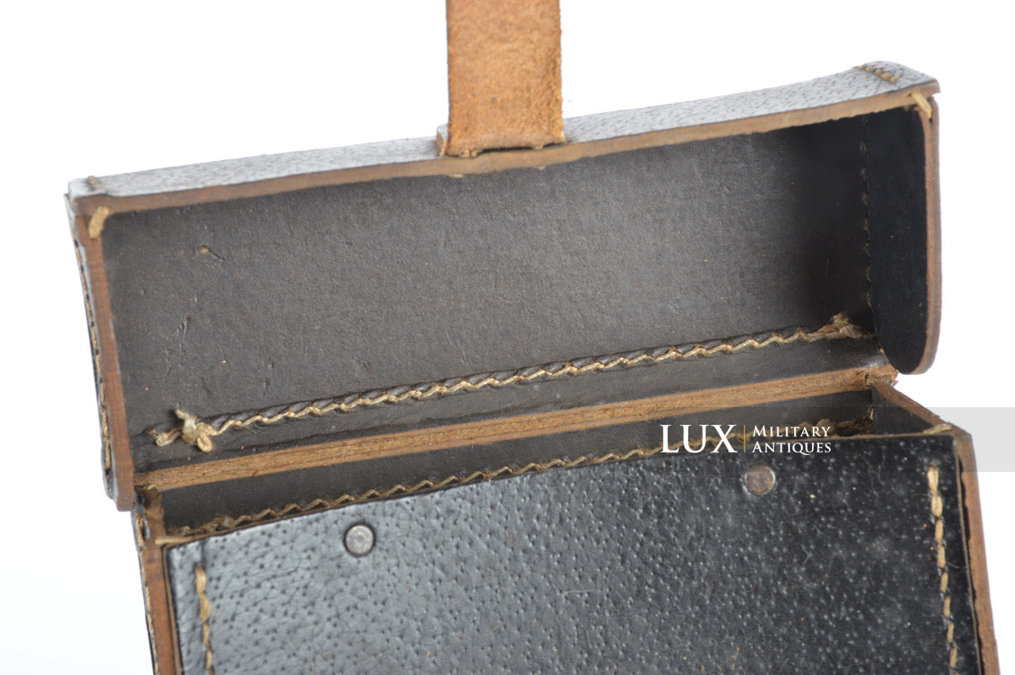 Trousse d'entretien MG34/42 en carton pressé noir - photo 17
