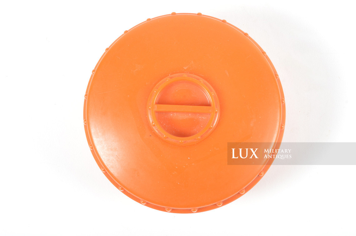 German orange bakelite butterdish - Lux Military Antiques - photo 8