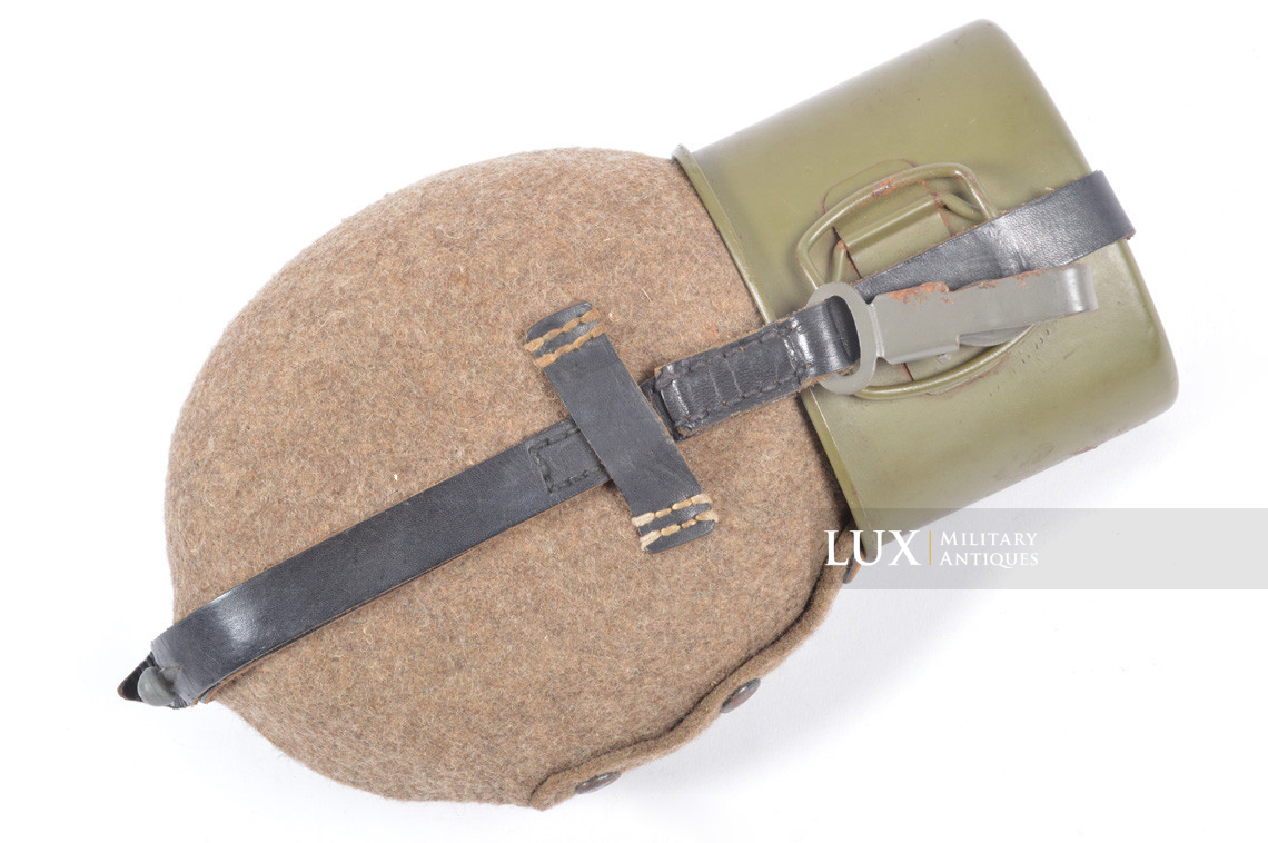 Unissued late-war German canteen, « GNL43 » - photo 9