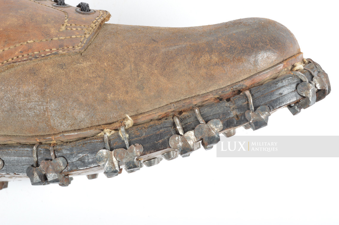 Unissued German mountain trooper's ankle boots, « Gebirgsjäger » - photo 32