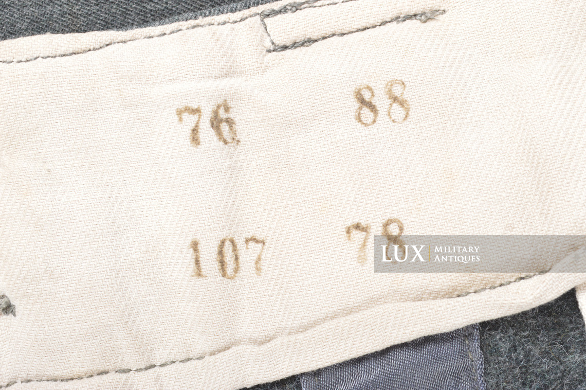 Unissued Heer / Waffen-SS M43 gabardine combat trousers, « Keilhose » - photo 22