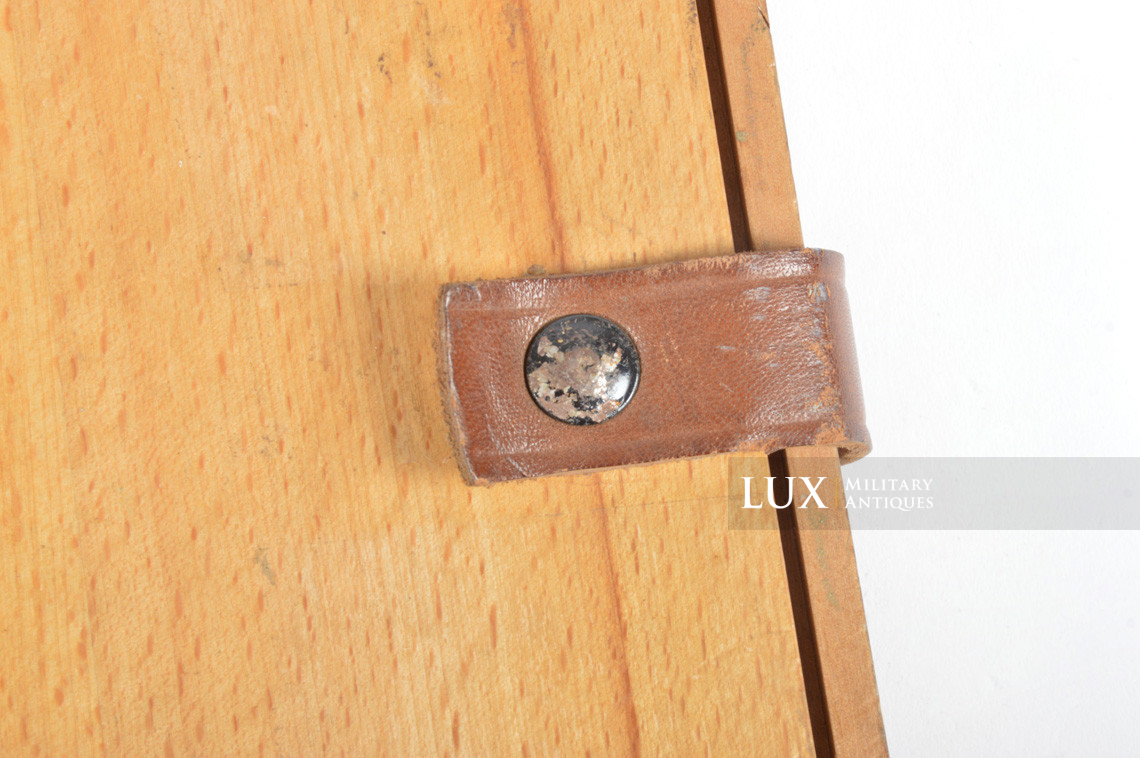 Porte carte pliant en bois pour officier allemand - photo 11