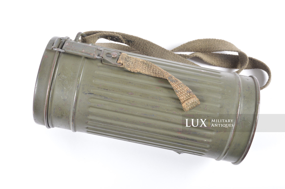Late-war German gas mask canister, « named » - photo 9