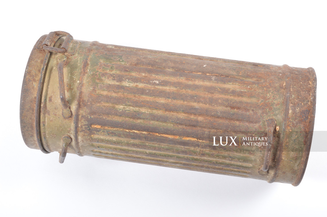 German three tone camouflage gasmask canister, « untouched / as found » - photo 8
