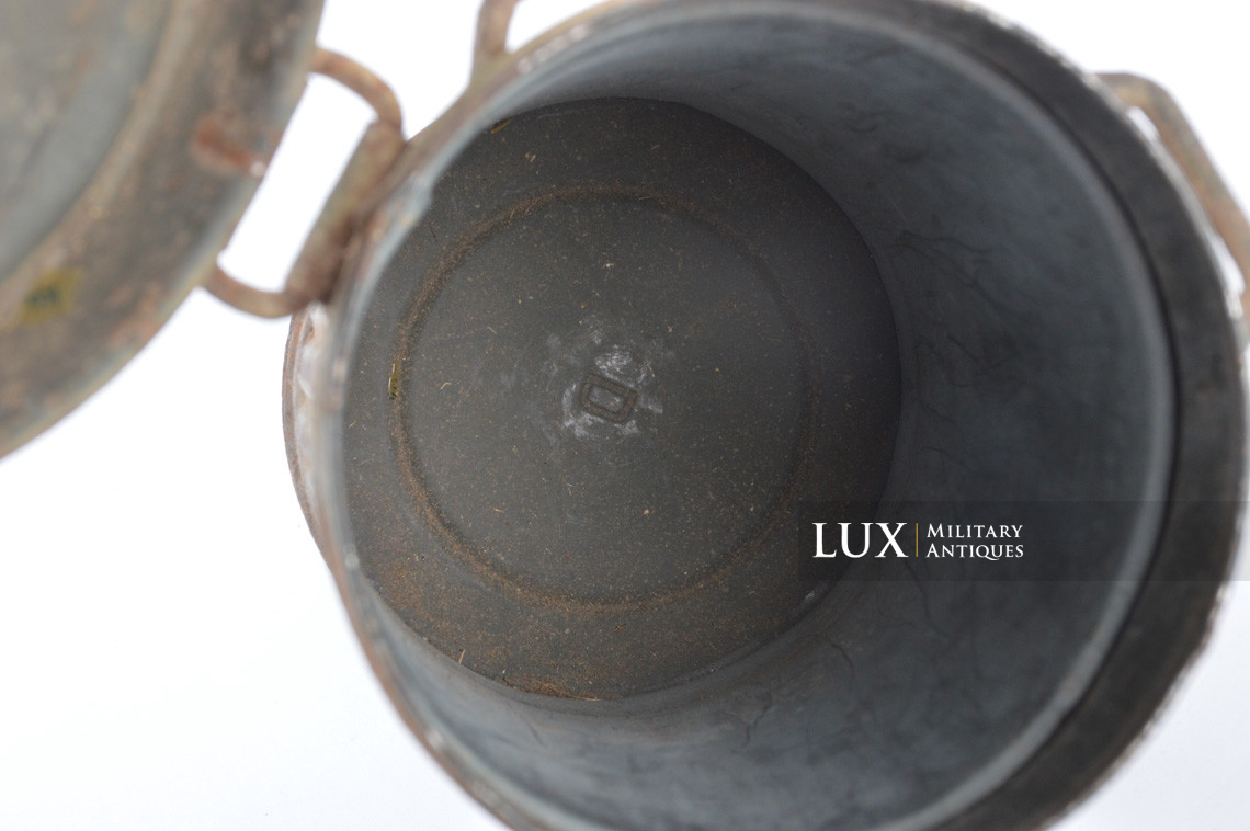 German three tone camouflage gasmask canister, « untouched / as found » - photo 29