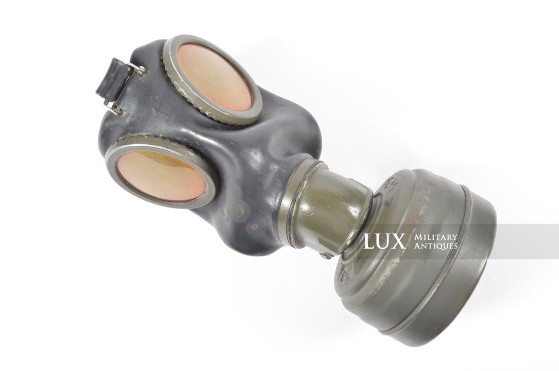 Early German Luftwaffe gas mask canister set, « named » - photo 26