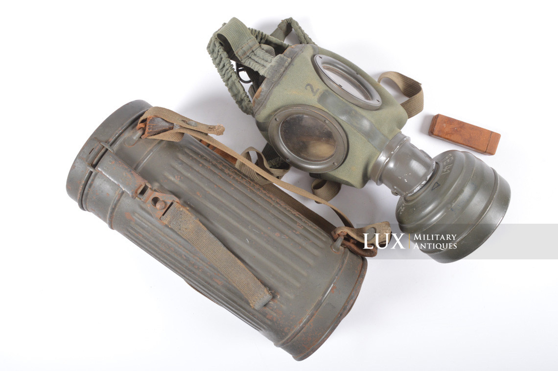 Early German gas mask canister set, « named » - photo 4