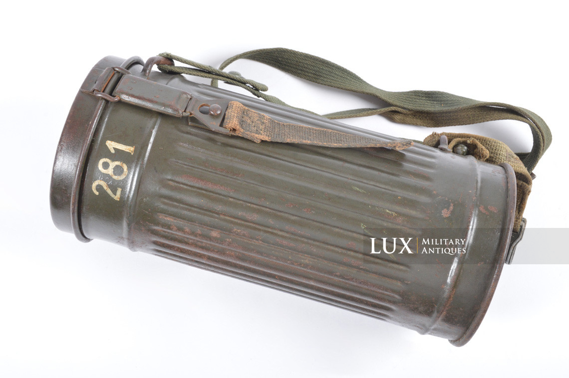 Late-war German gas mask canister set, « named » - photo 7