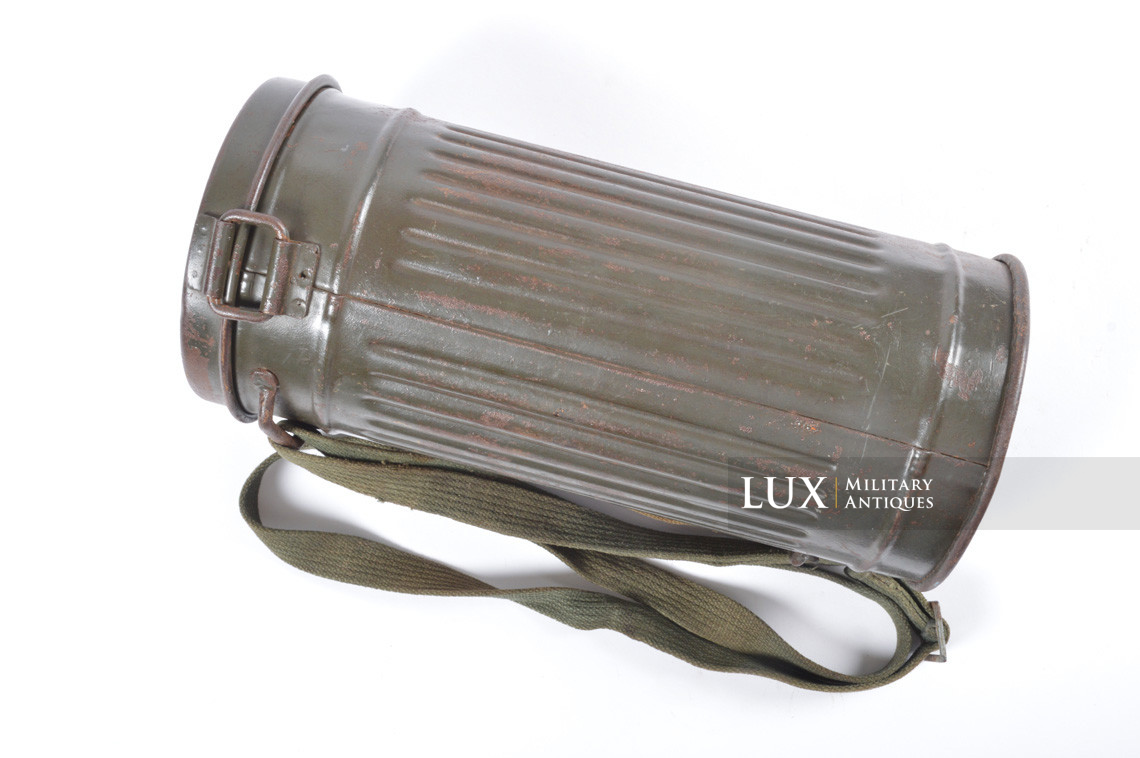 Late-war German gas mask canister set, « named » - photo 10