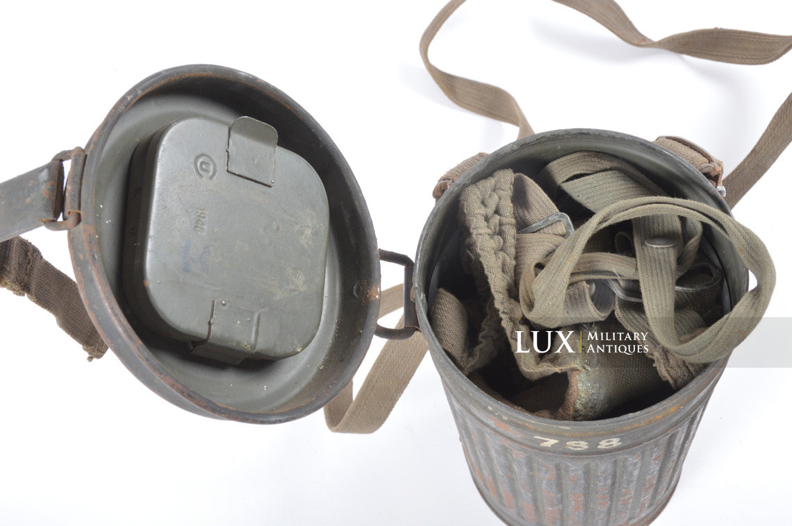 Early German gas mask canister set, «camouflaged » - photo 23