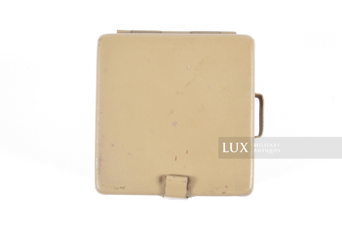 Late-war german MG34/42 optical sight battery box - photo 12