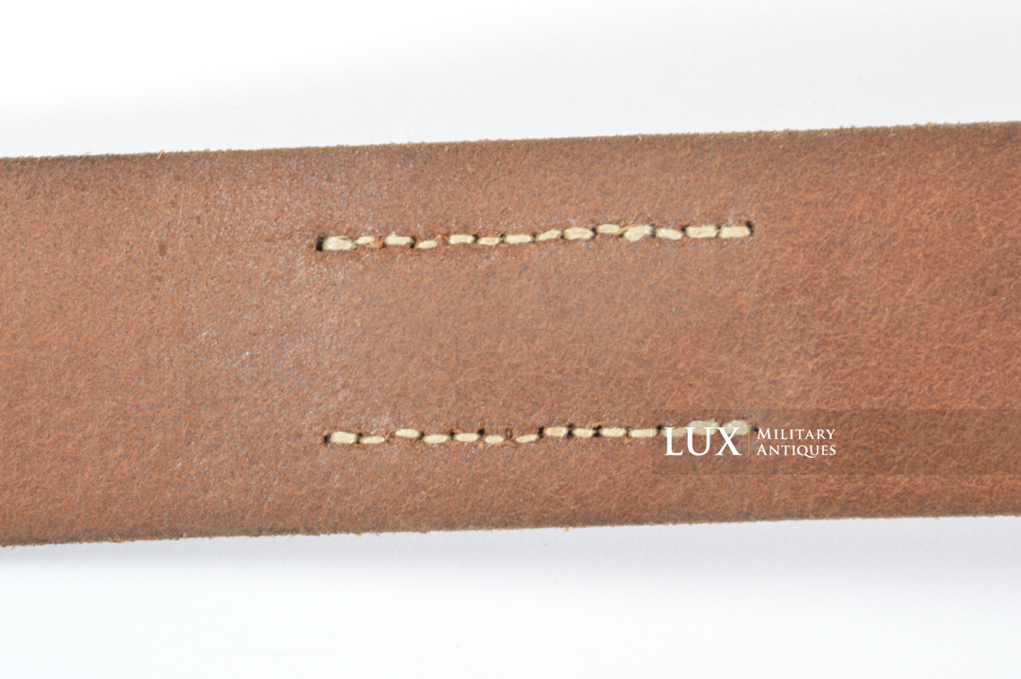 Unissued early German leather belt in natural brown leather, « LLG 1938 » - photo 12