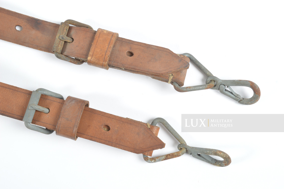 Unissued pair of German MG34/42 Lafette carrying straps - photo 10