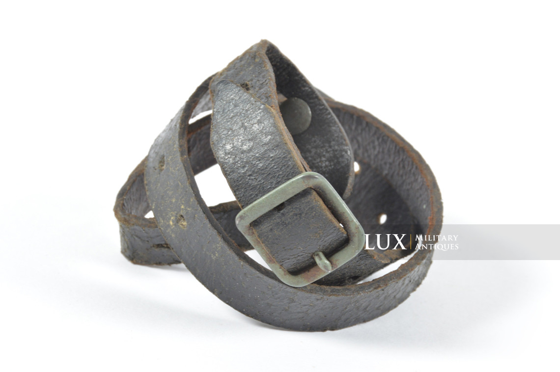 Early-war German helmet chinstrap in pigskin leather, « bmd41 » - photo 4