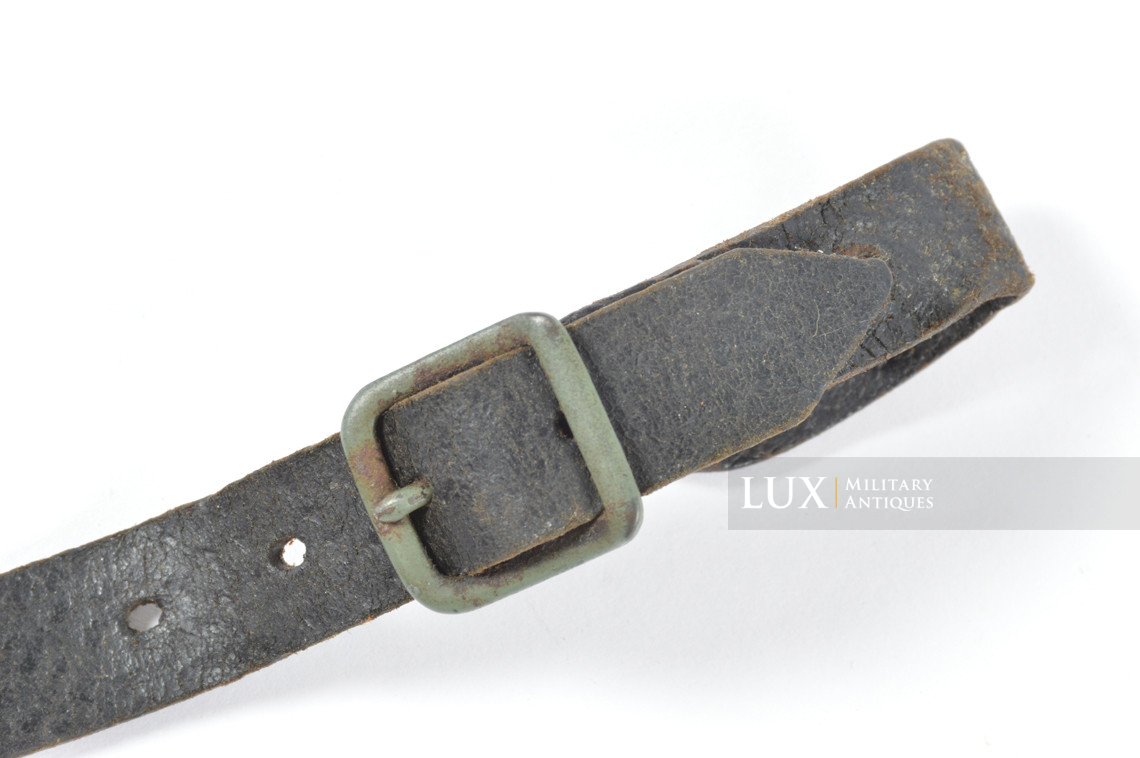 Early-war German helmet chinstrap in pigskin leather, « bmd41 » - photo 7