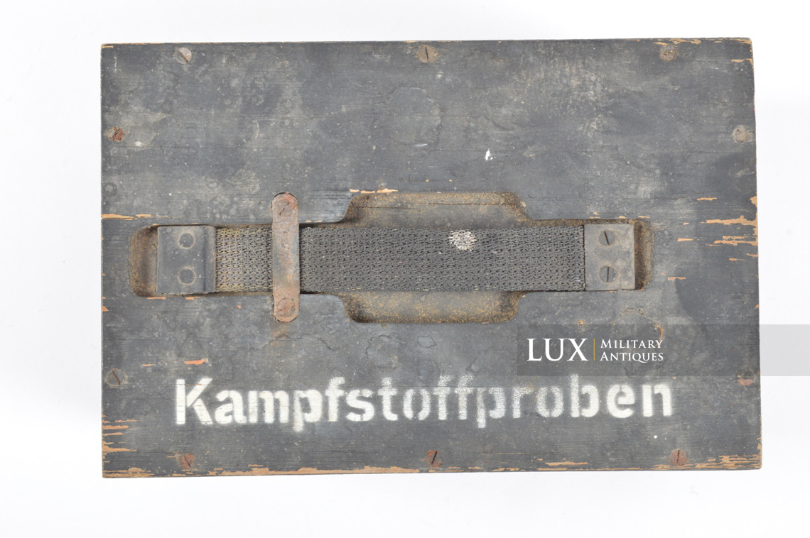 German chemical warfare test equipment box, « Kampfstoffproben » - photo 11