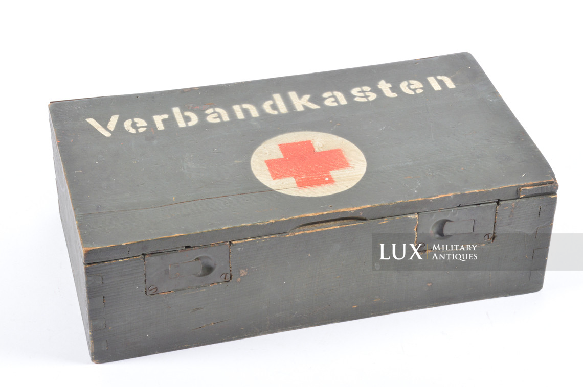 Late-war German first aid kit box, « Verbankasten » - photo 4