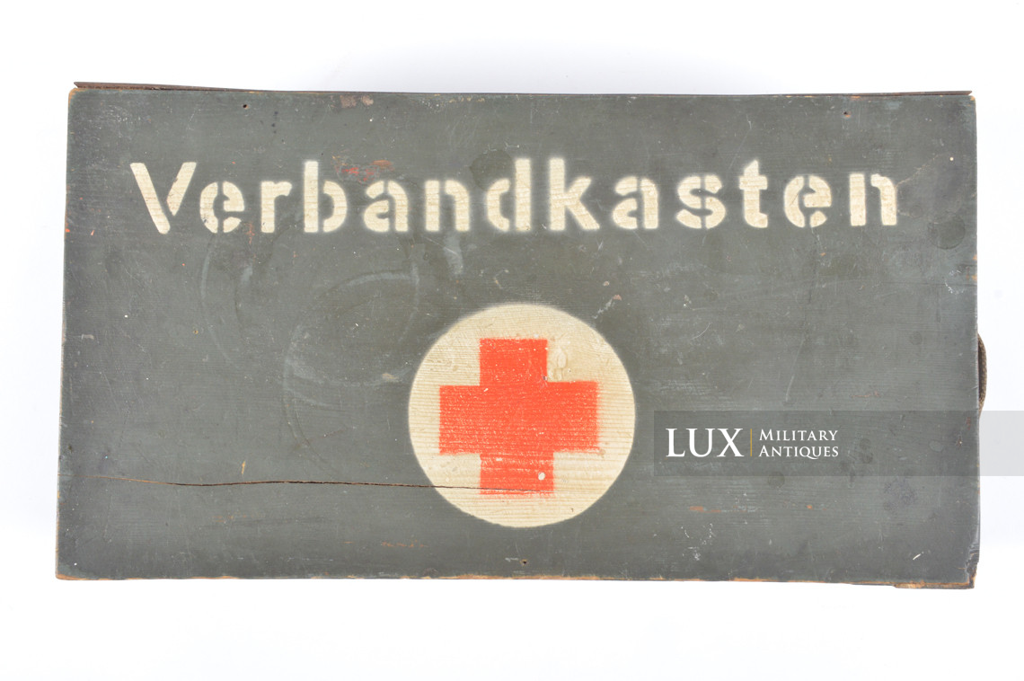 Late-war German first aid kit box, « Verbankasten » - photo 8