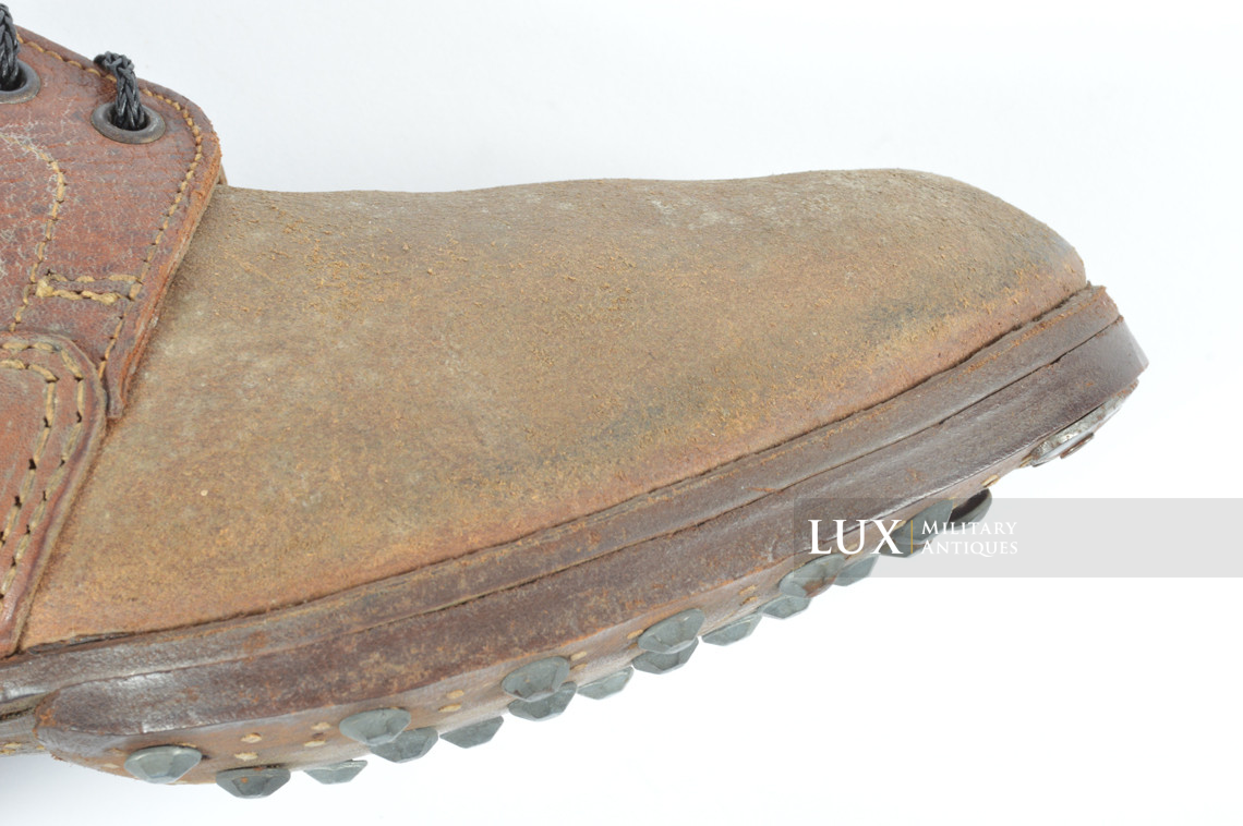 Late-war German low ankle combat boots, « RBNr / Solidus » - photo 12