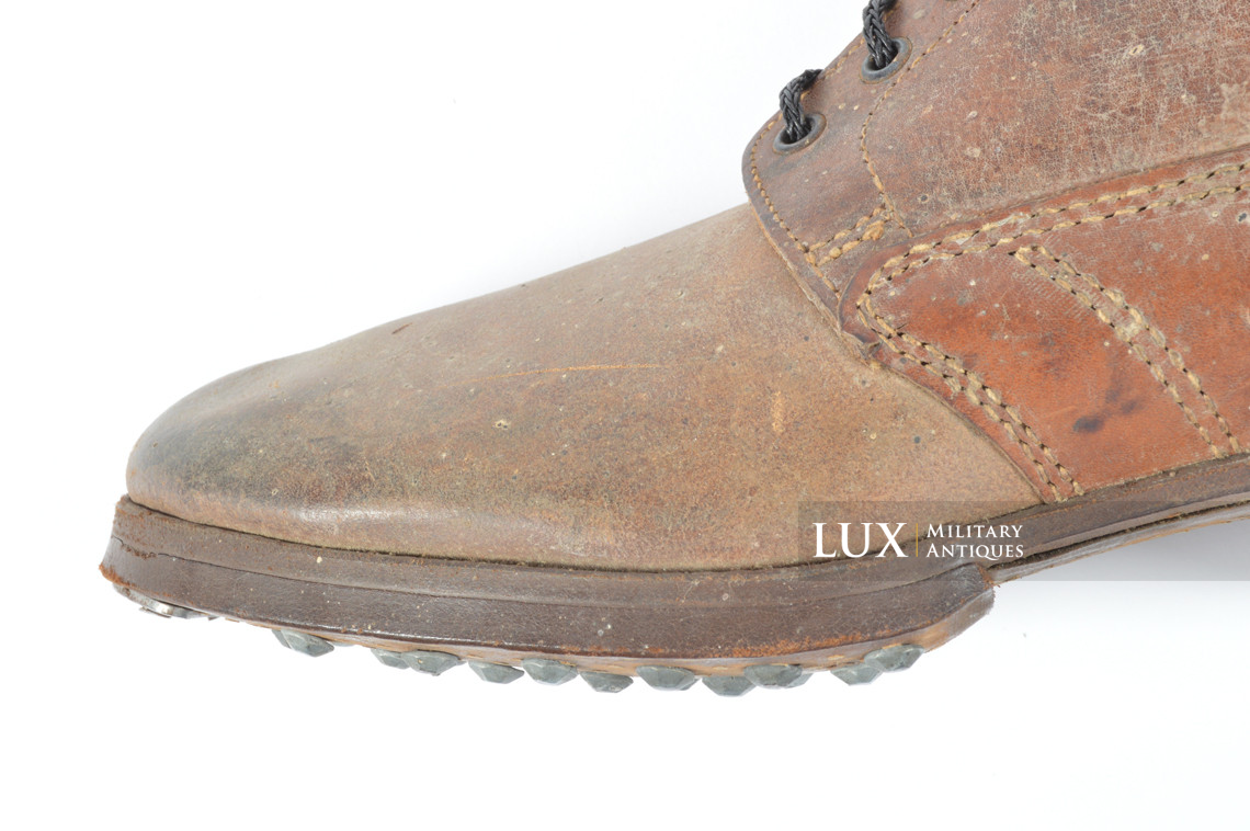 Late-war German low ankle combat boots, « RBNr / Solidus » - photo 30
