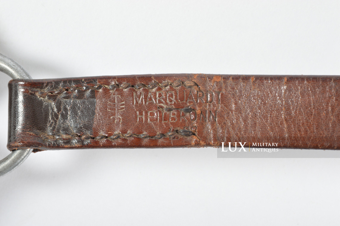 Early Luftwaffe Y-straps in chocolate brown leather, « 1938 » - photo 17