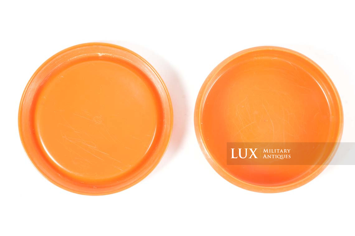 German orange bakelite butterdish - Lux Military Antiques - photo 11