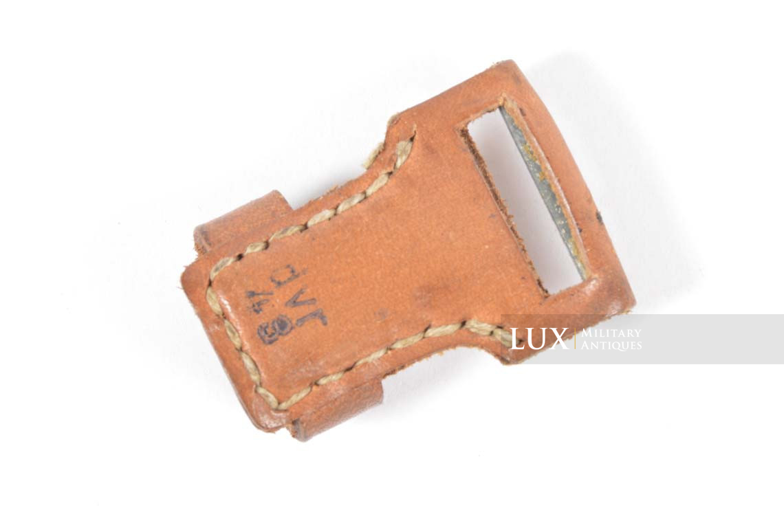 Unissued late-war German K98 sling keeper, « jvr43 » - photo 8