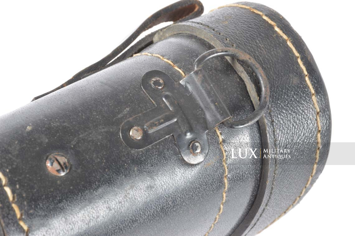 Etui allemand de jumelles bakelite Dienstglas 6x30, « CXN » - photo 11