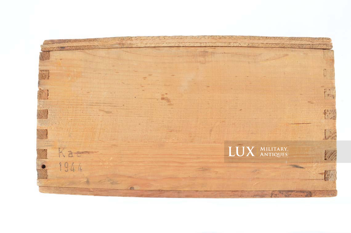 Caisse allemande fin de guerre de 900 cartouches 7.92mm, « Patronenkasten 900 » - photo 11