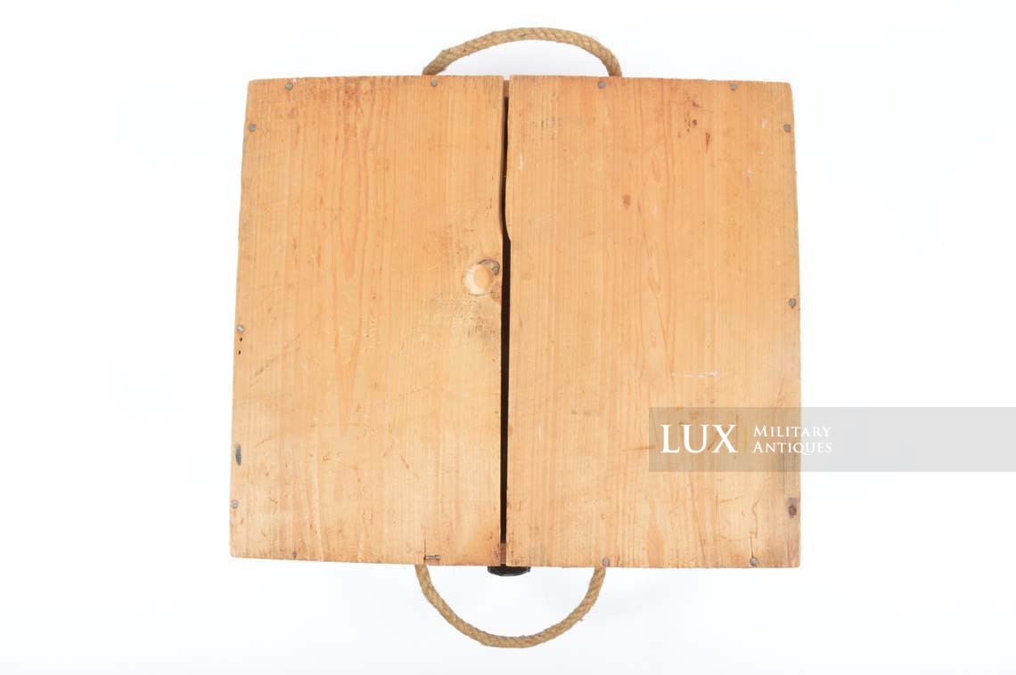 Late-war German wooden ammunition case for k98 / MP44, « Patronenkasten 900 » - photo 16