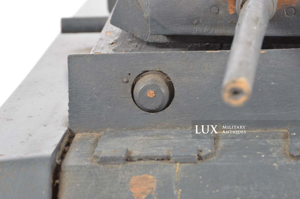 Maquette allemande d’instruction en bois d’un char, « PZ.K.W. III » - photo 19