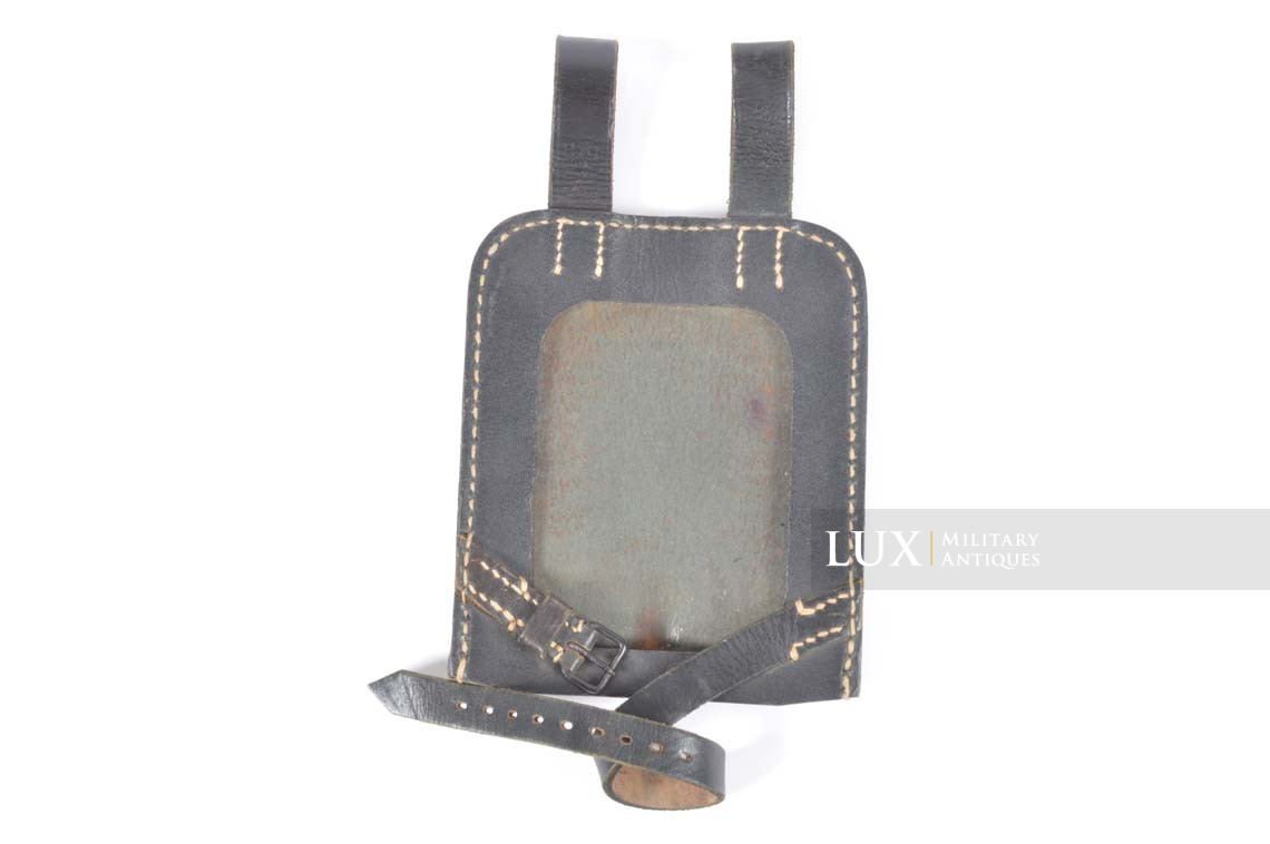 Unissued late-war German entrenching tool carrying case, « jhg44 » - photo 4