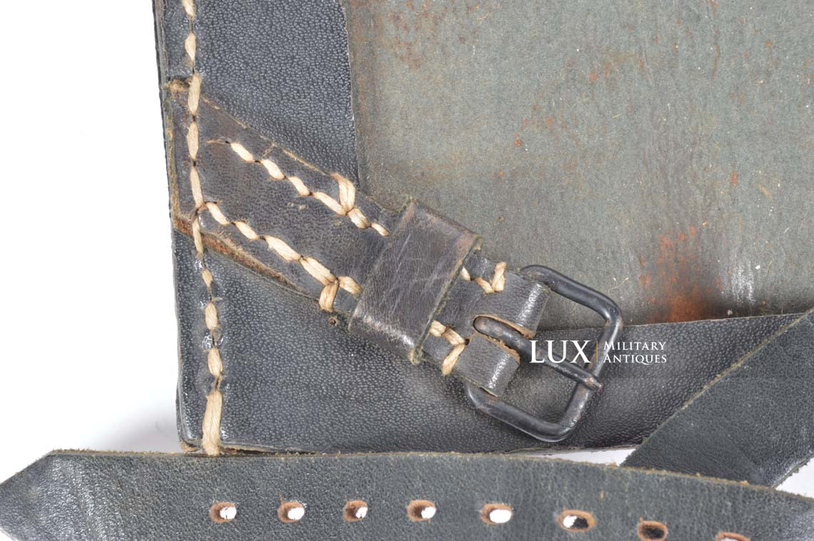Porte pelle allemand en carton pressé noir, « jhg44 » - photo 10
